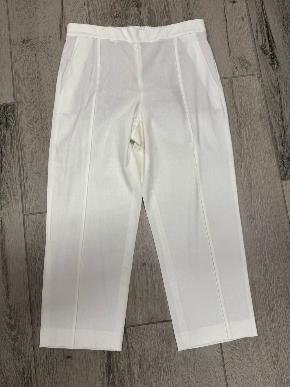 Vince White Linen Cropped Pants with Elastic Waistband